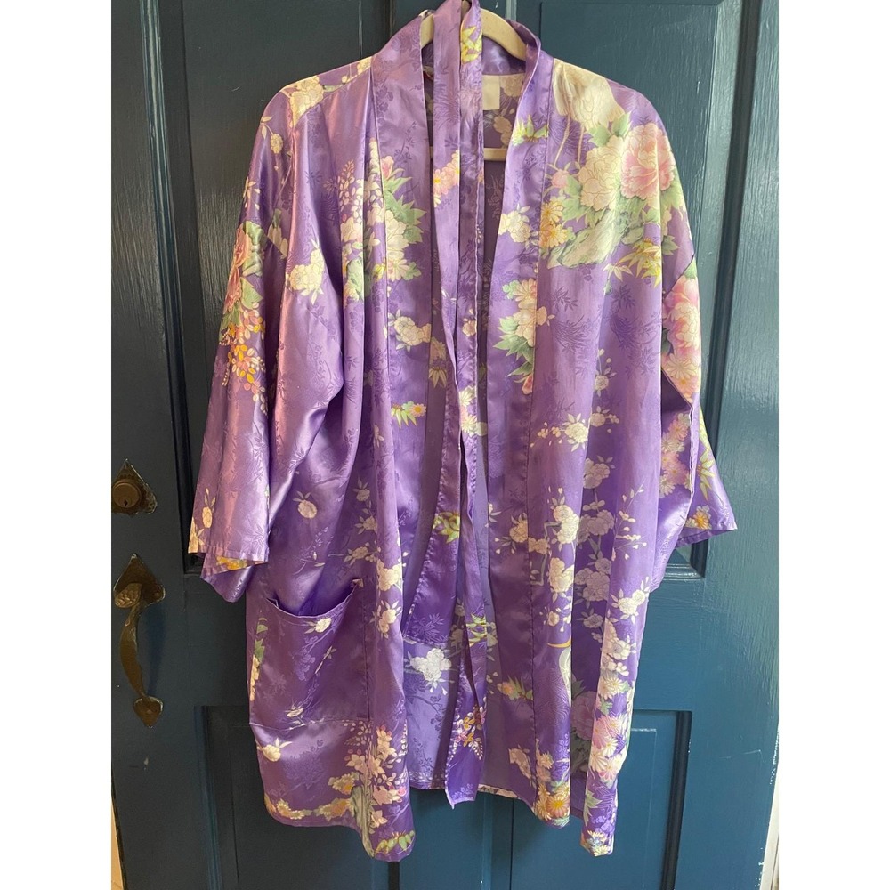 Vintage Marukyo Kyoto Tokyo Purple Satin Floral Crane Robe Kimono Short Wrap
